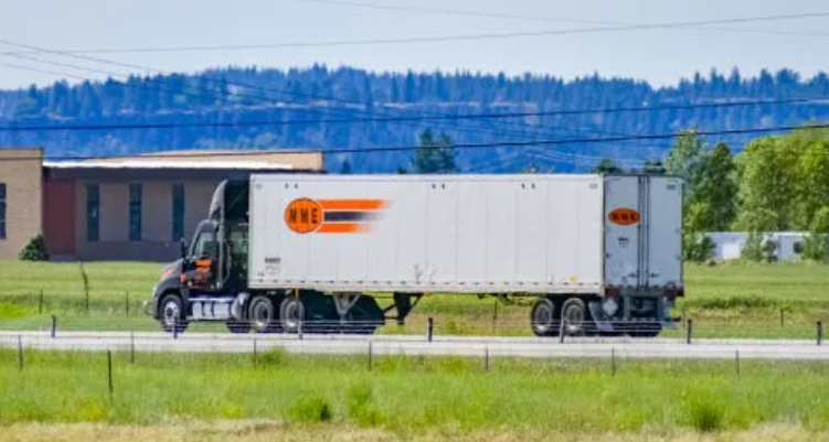 Know the difference between LTL and FTL: When to choose each option